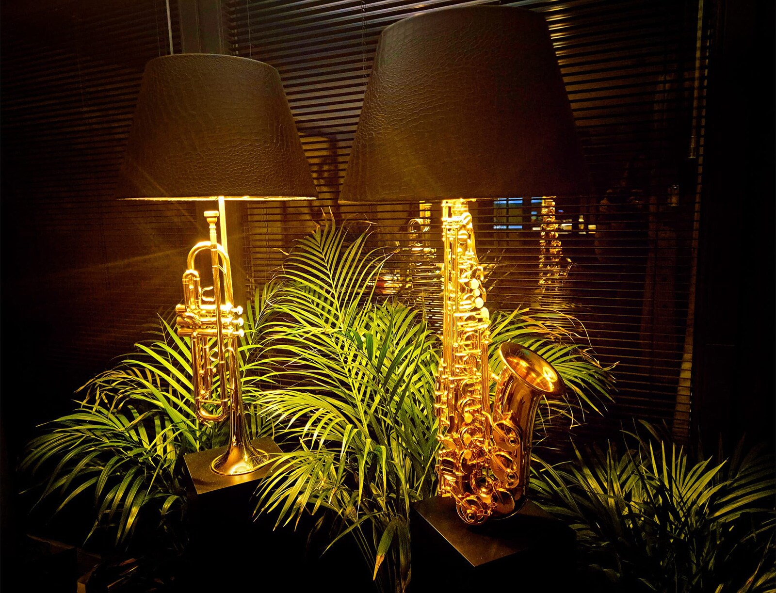 HCI-Saxophon-Trompete-Lampen